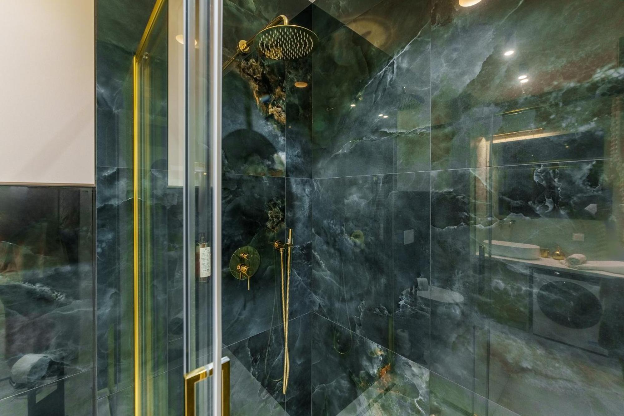 Apartament Delux Kasprowicza 20C Prywatny Parking Basen Sauna Oraz Silownia W Cenie Kołobrzeg Exterior foto