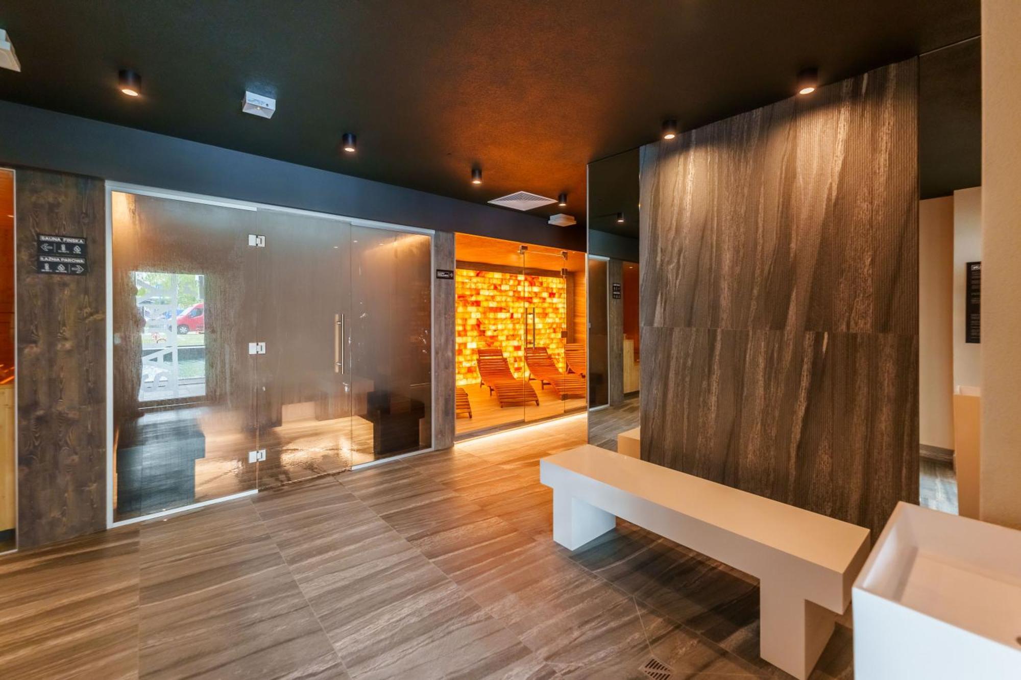 Apartament Delux Kasprowicza 20C Prywatny Parking Basen Sauna Oraz Silownia W Cenie Kołobrzeg Exterior foto